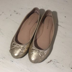 Banana Republic Gold Leather Ballet Flats